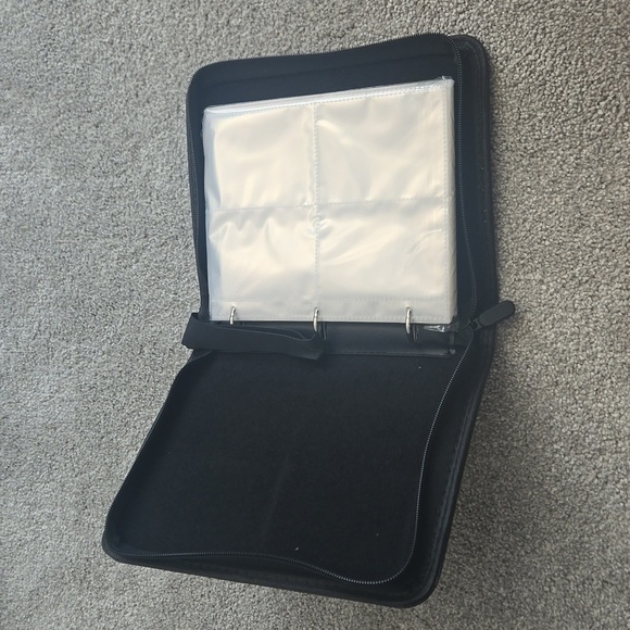 Pokémon 3 Ring Binder Card Album Pikachu & Bulbasaur - Picture 4 of 4